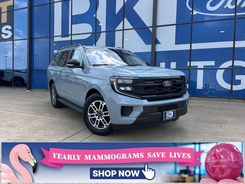 new 2025 Ford Expedition car, priced at $68,524