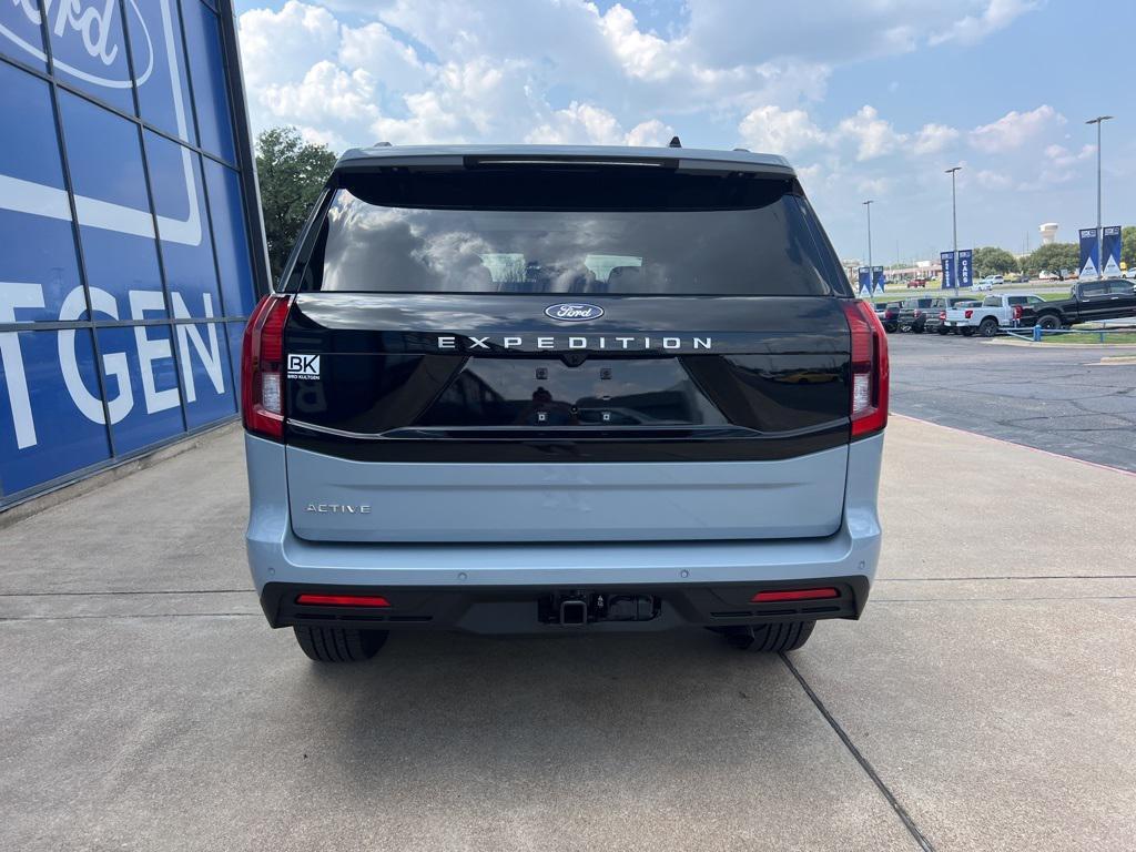 new 2025 Ford Expedition car, priced at $67,945