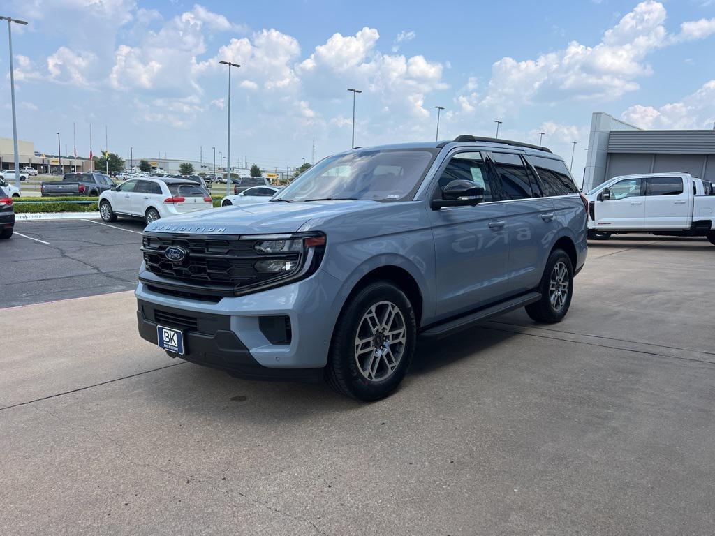 new 2025 Ford Expedition car, priced at $67,945