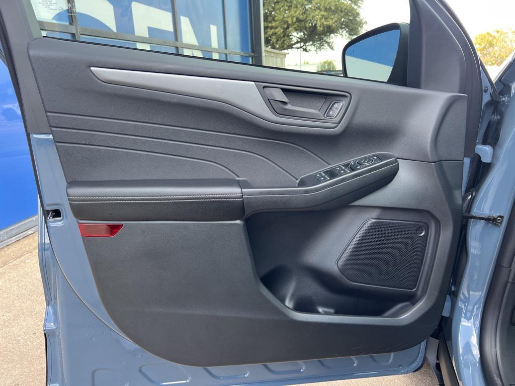 new 2026 Ford Escape car, priced at $28,949