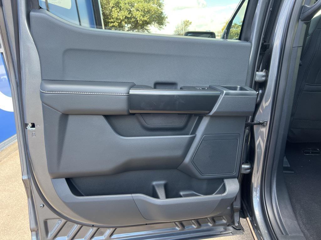 new 2025 Ford F-150 car, priced at $47,725
