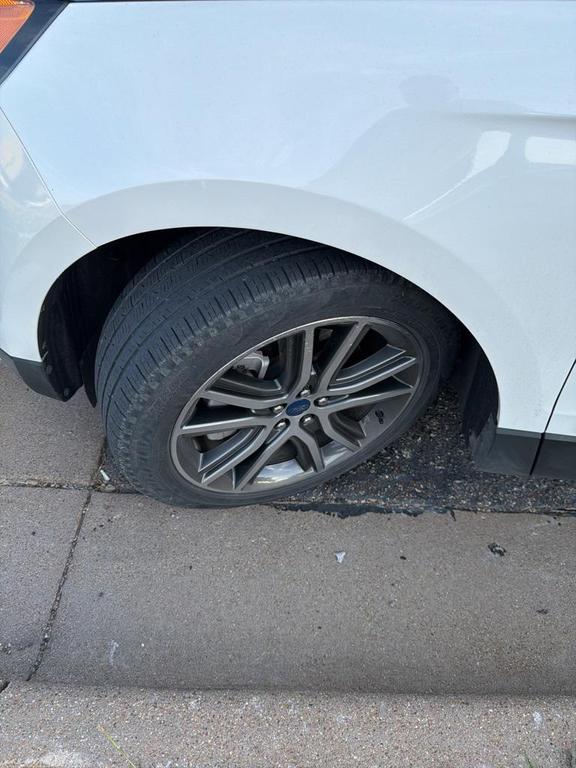 used 2021 Ford Edge car, priced at $23,810