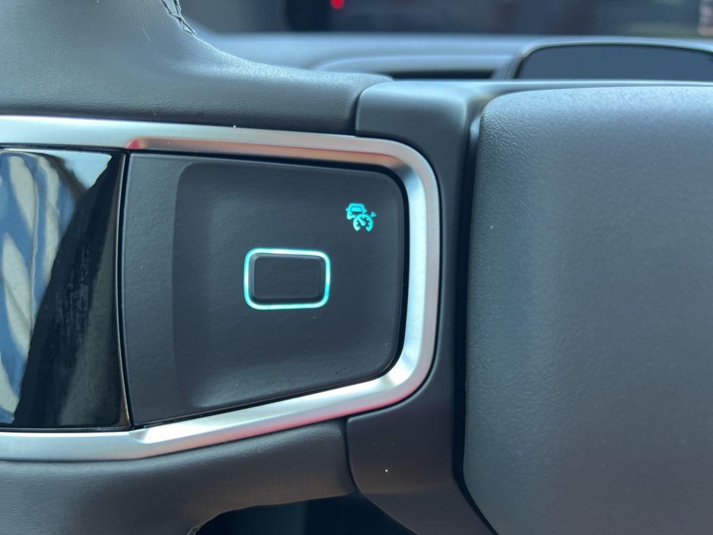 new 2025 Ford Expedition car, priced at $70,024