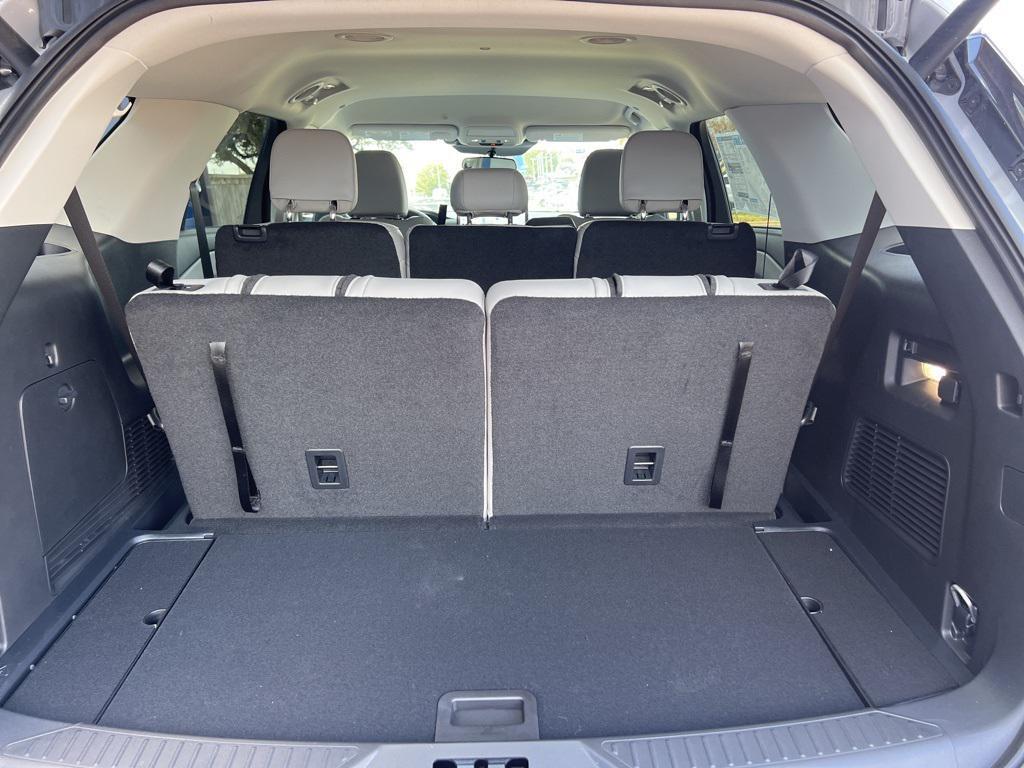 new 2025 Ford Explorer car, priced at $40,945