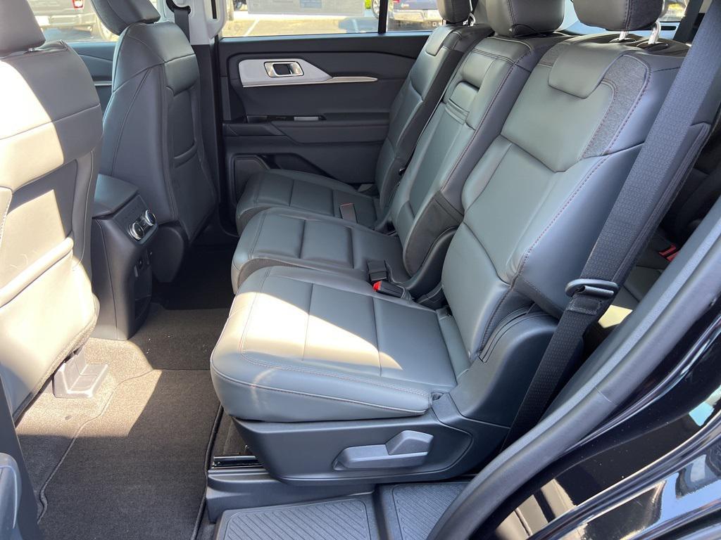 new 2025 Ford Explorer car, priced at $44,964