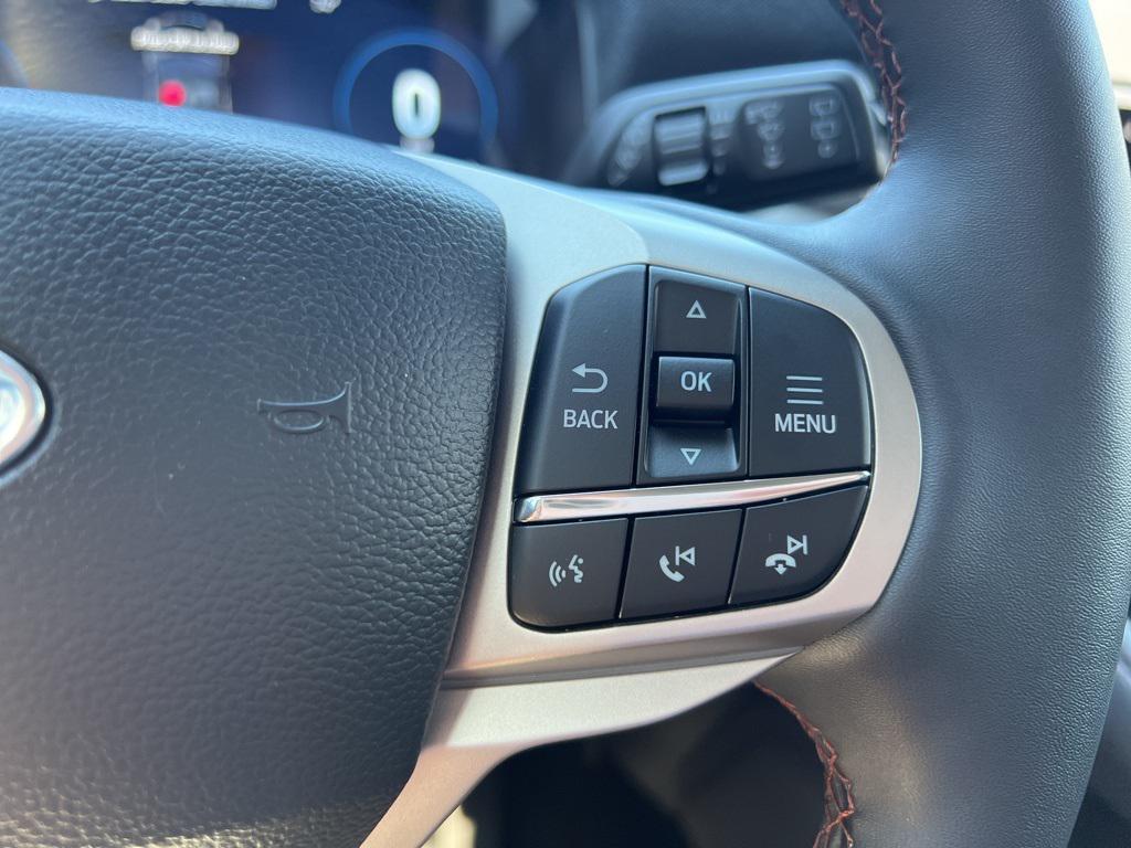 new 2025 Ford Explorer car, priced at $44,964