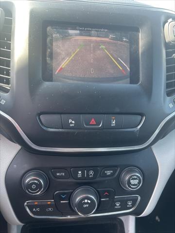 used 2021 Jeep Cherokee car, priced at $16,977