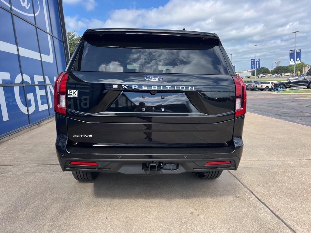 new 2025 Ford Expedition car, priced at $67,725