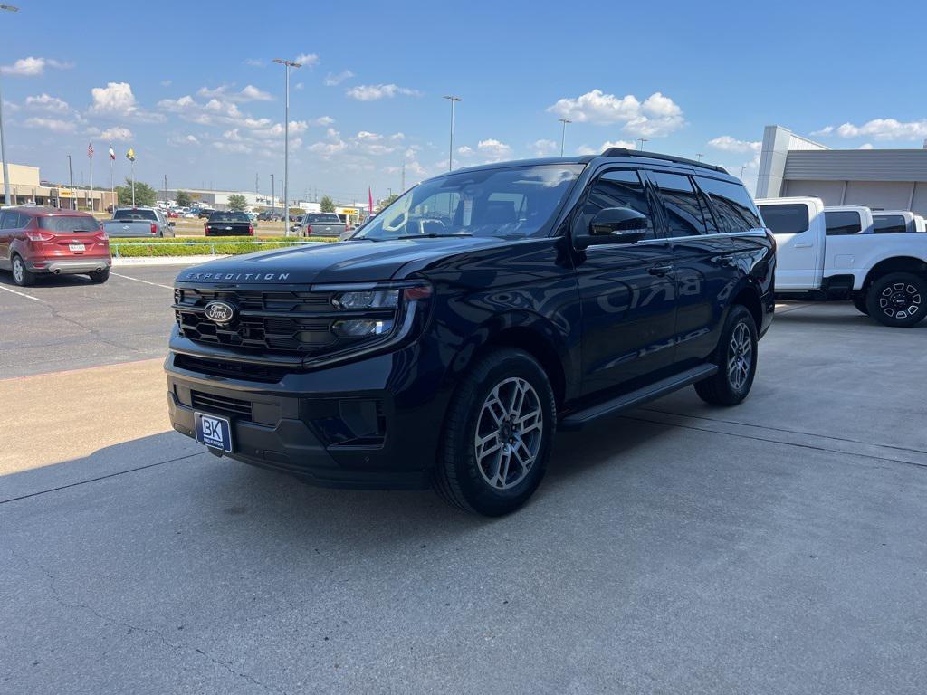 new 2025 Ford Expedition car, priced at $70,144
