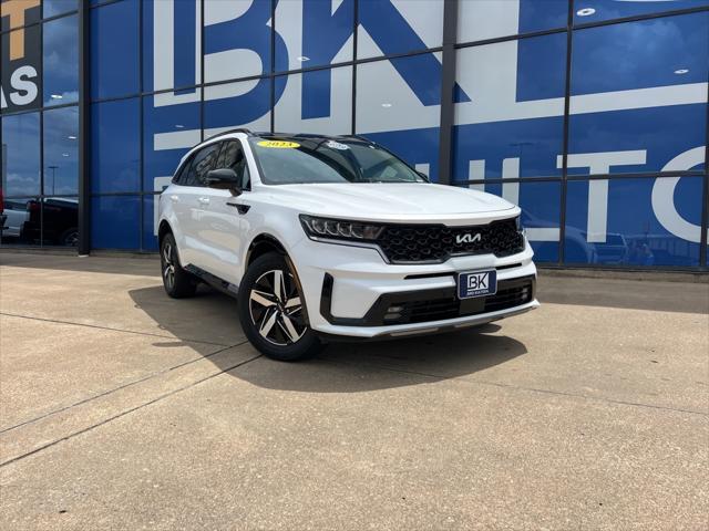 used 2023 Kia Sorento car, priced at $29,987