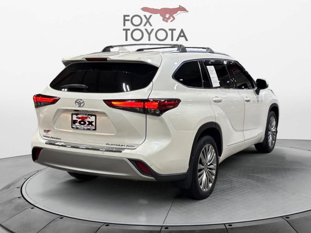 used 2020 Toyota Highlander car, priced at $32,953