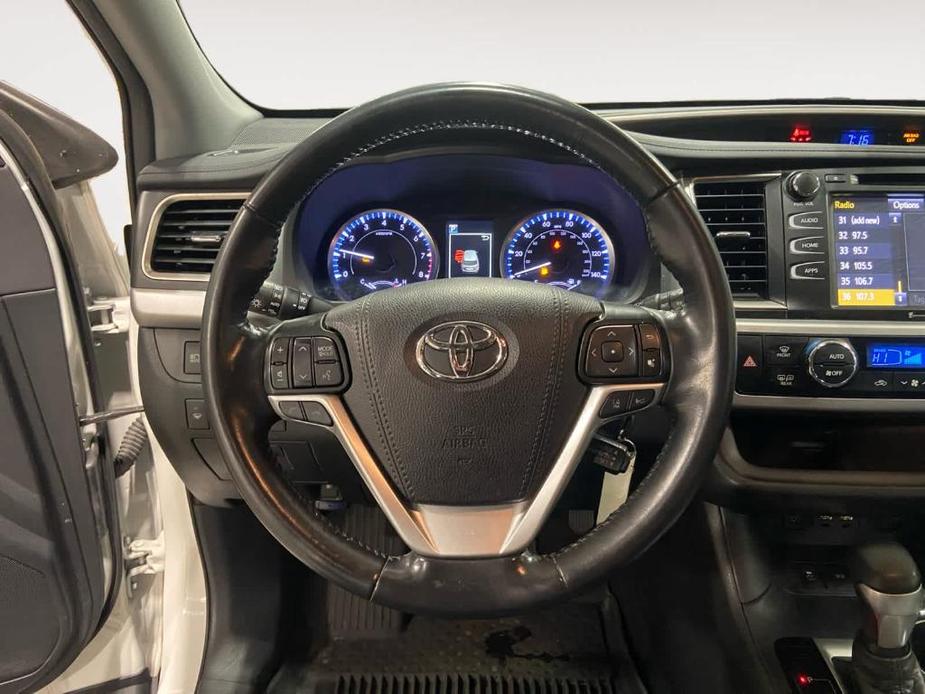 used 2019 Toyota Highlander car, priced at $27,380