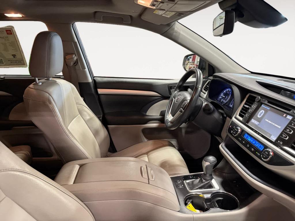 used 2019 Toyota Highlander car, priced at $23,498