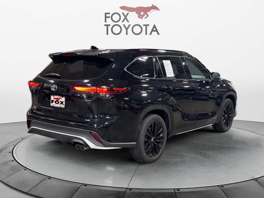 used 2024 Toyota Highlander car, priced at $43,601