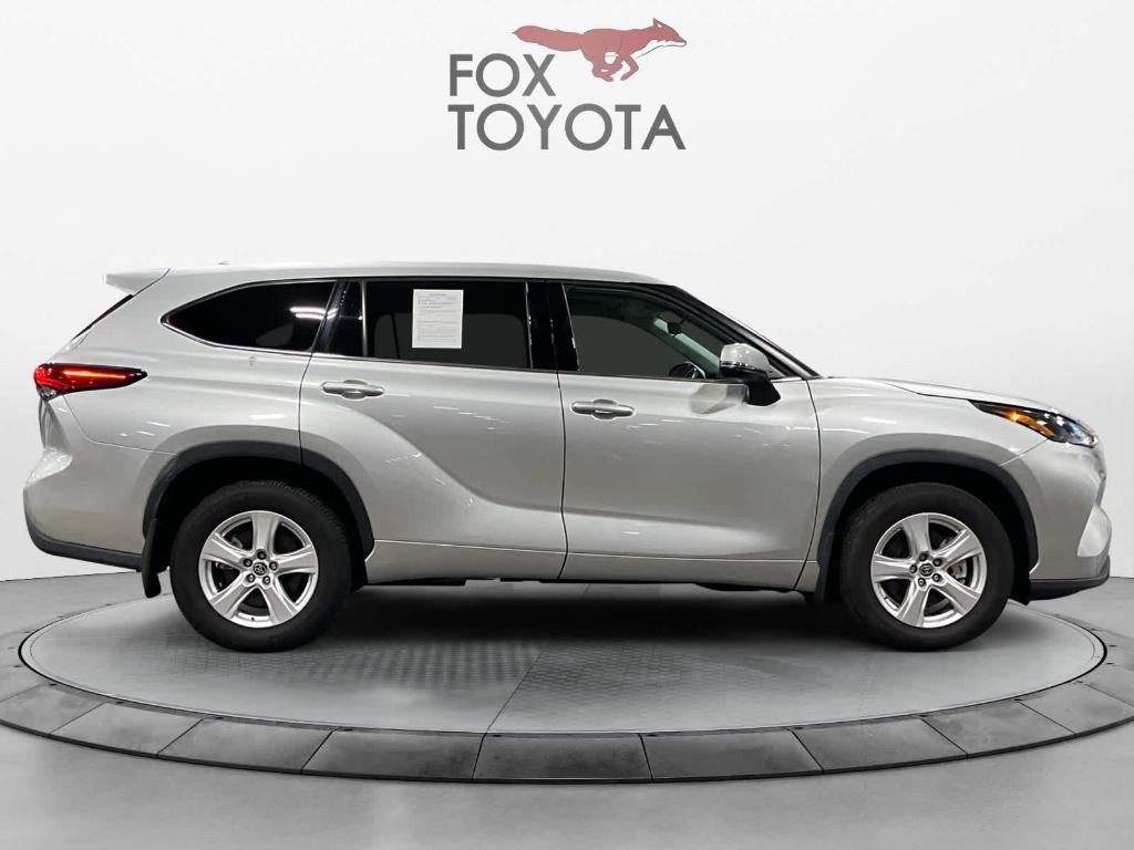 used 2022 Toyota Highlander car, priced at $34,598