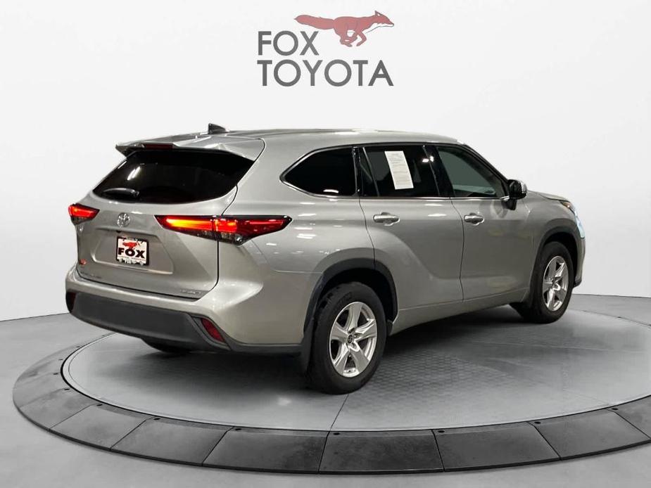 used 2022 Toyota Highlander car, priced at $34,598