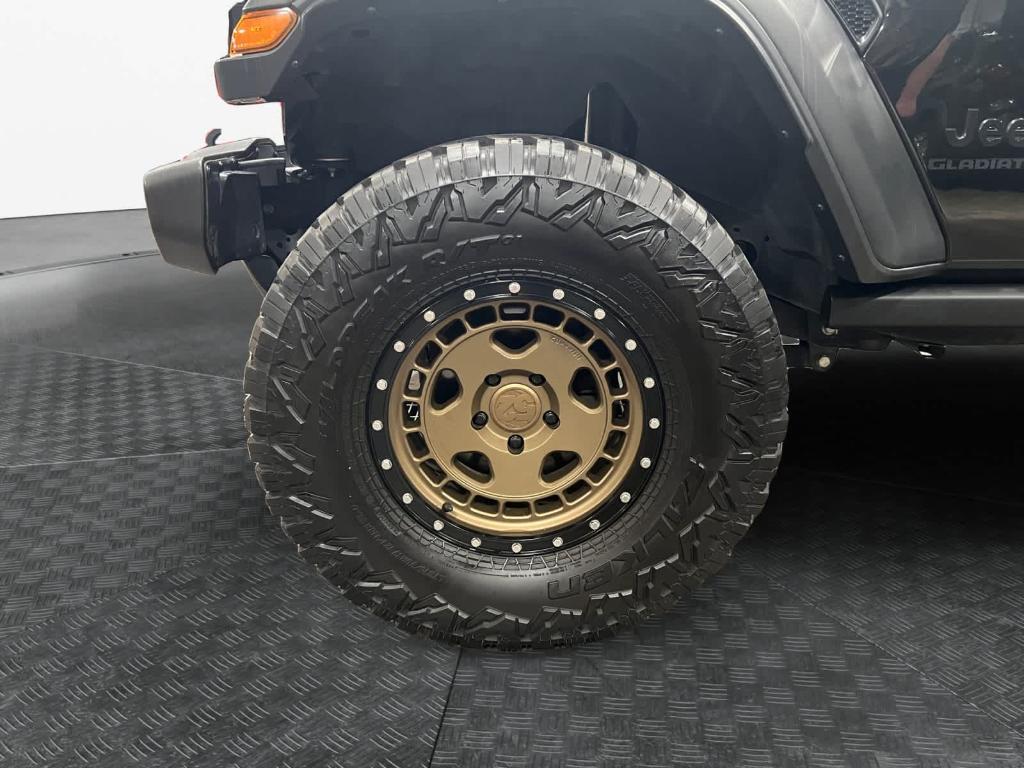 used 2020 Jeep Gladiator car, priced at $27,021