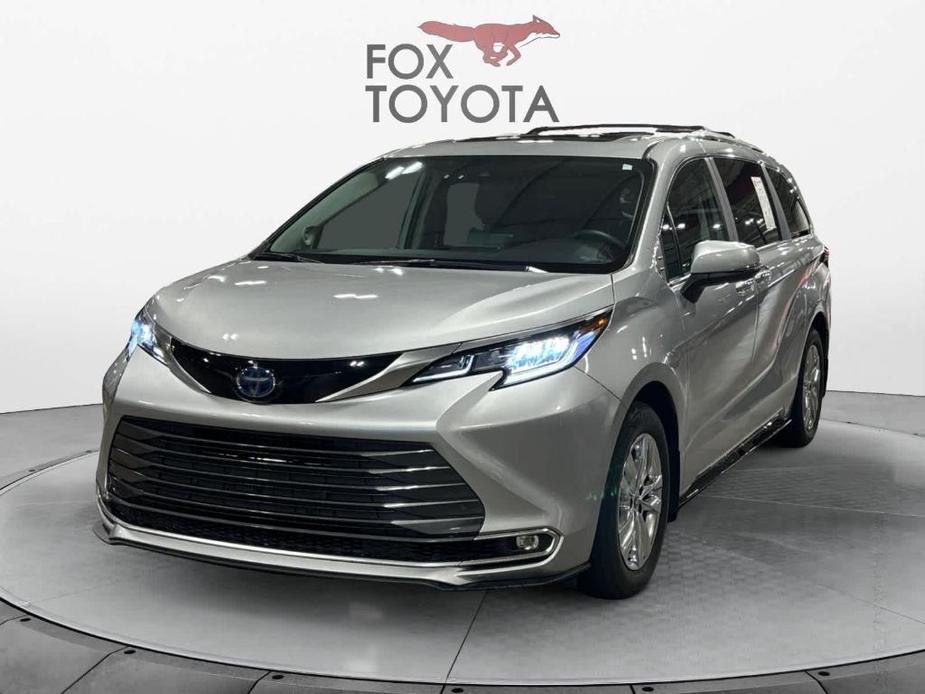 used 2022 Toyota Sienna car, priced at $41,380