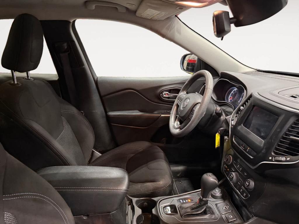 used 2021 Jeep Cherokee car, priced at $18,821