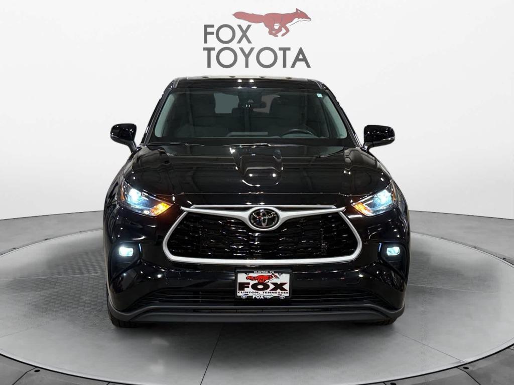 used 2024 Toyota Highlander car, priced at $42,708