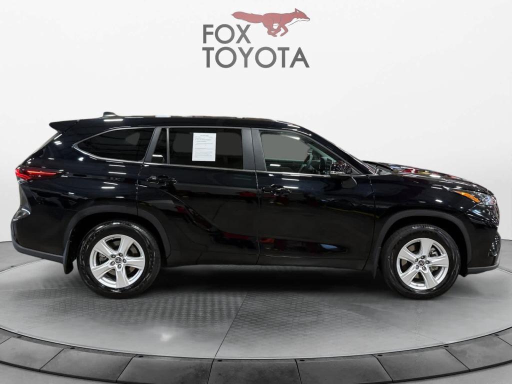 used 2024 Toyota Highlander car, priced at $42,708