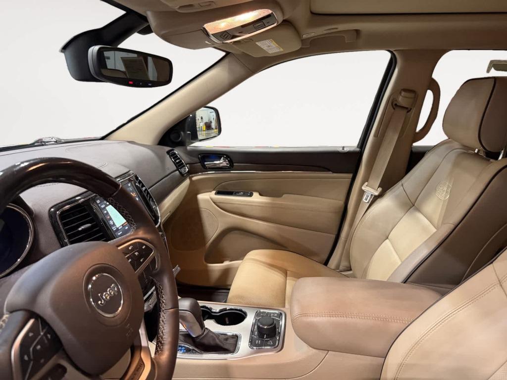 used 2021 Jeep Grand Cherokee car, priced at $30,982