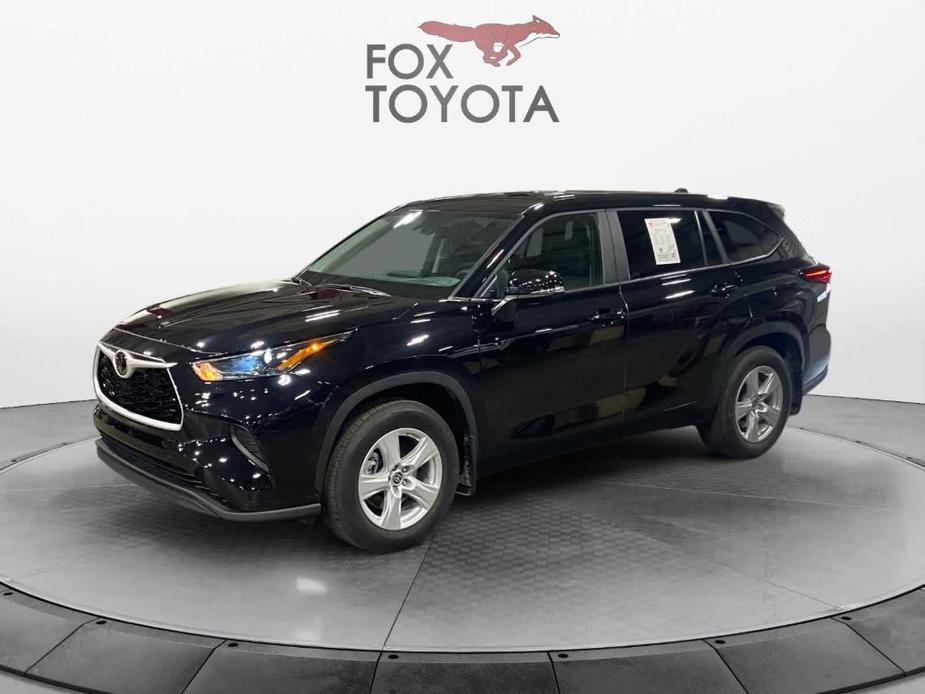 used 2023 Toyota Highlander car, priced at $31,913