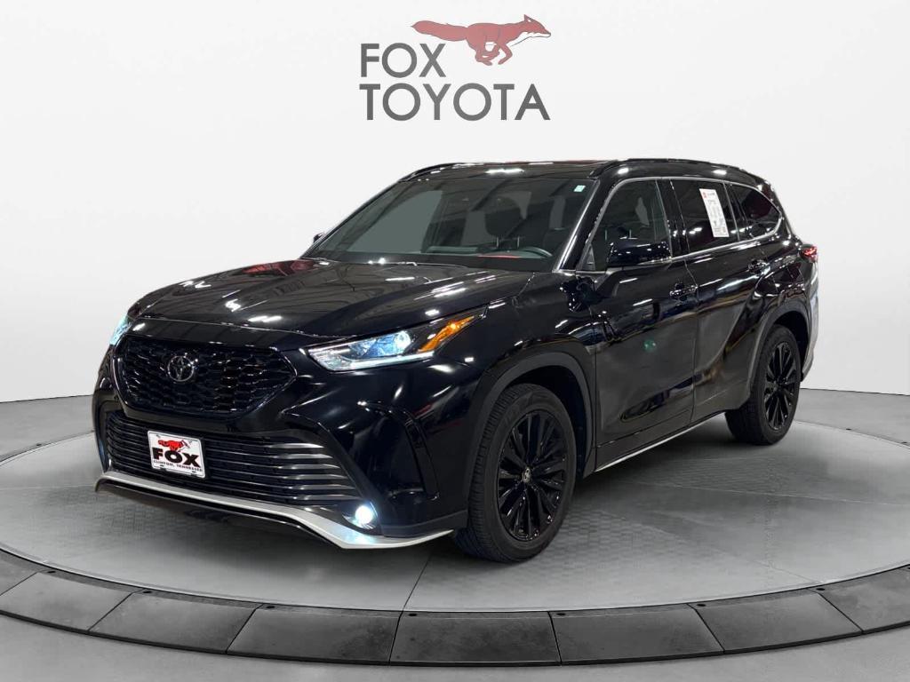 used 2024 Toyota Highlander car, priced at $43,406