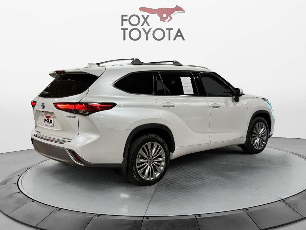 used 2022 Toyota Highlander Hybrid car, priced at $42,691