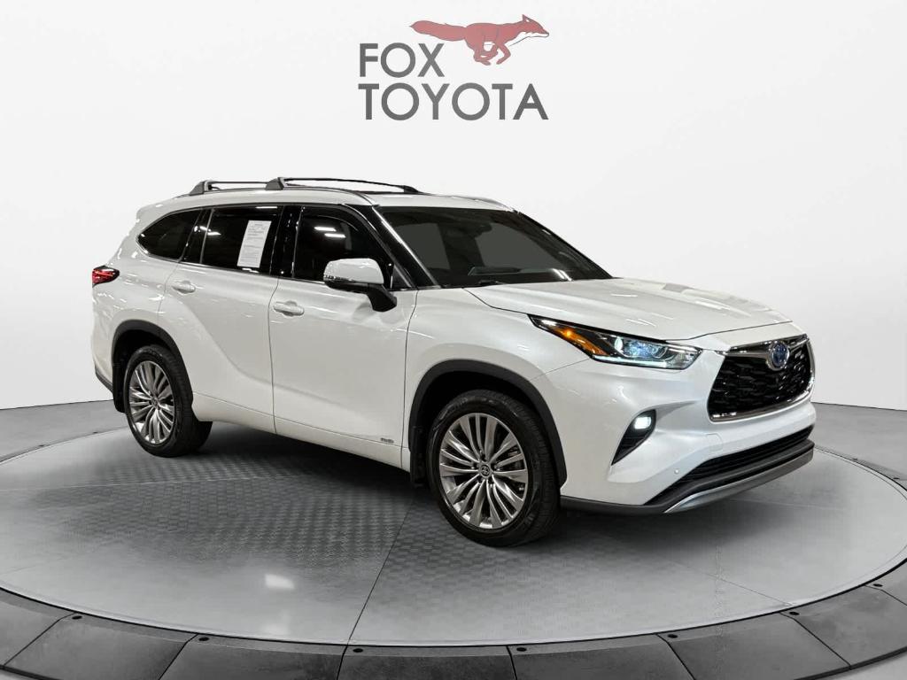 used 2022 Toyota Highlander Hybrid car, priced at $42,691