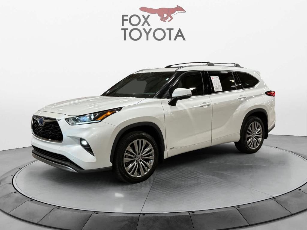used 2022 Toyota Highlander Hybrid car, priced at $42,691