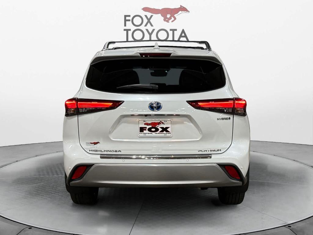 used 2022 Toyota Highlander Hybrid car, priced at $42,691