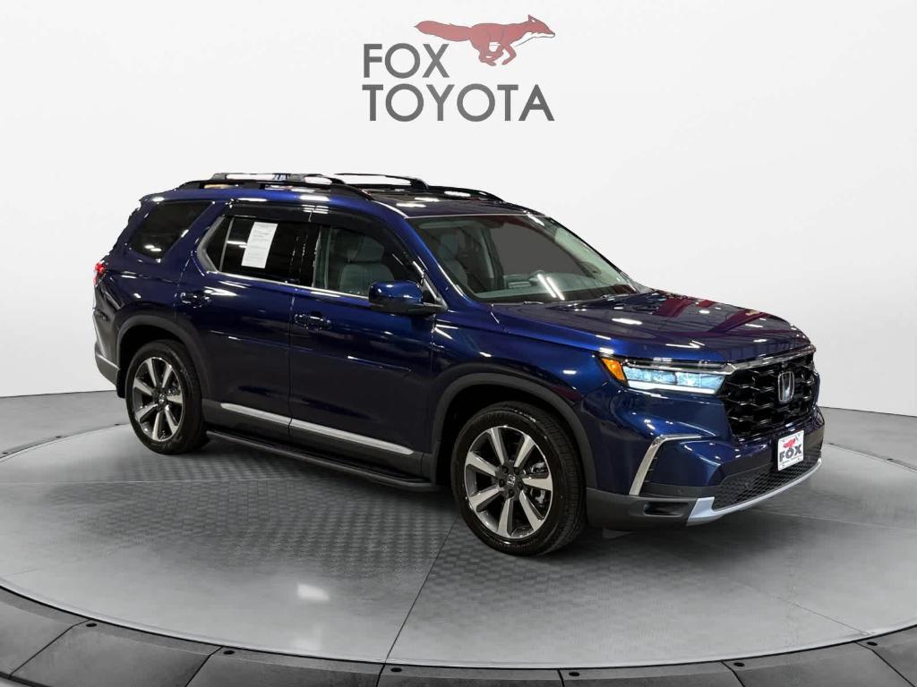 used 2025 Honda Pilot car, priced at $48,921
