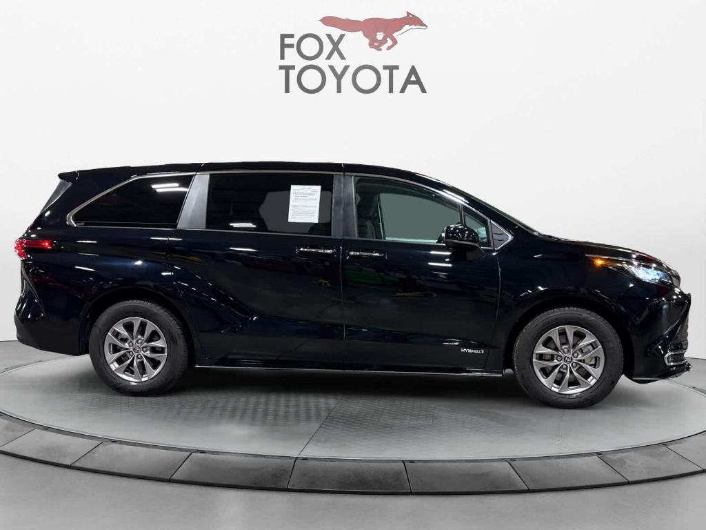 used 2021 Toyota Sienna car, priced at $38,196