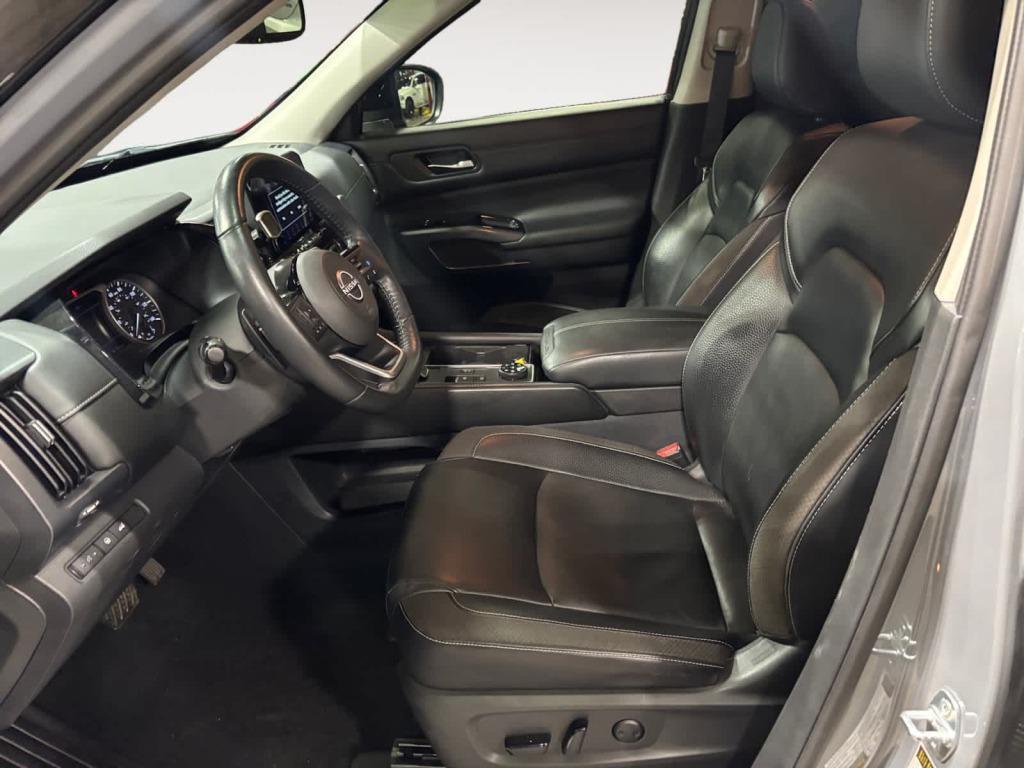 used 2022 Nissan Pathfinder car, priced at $31,191