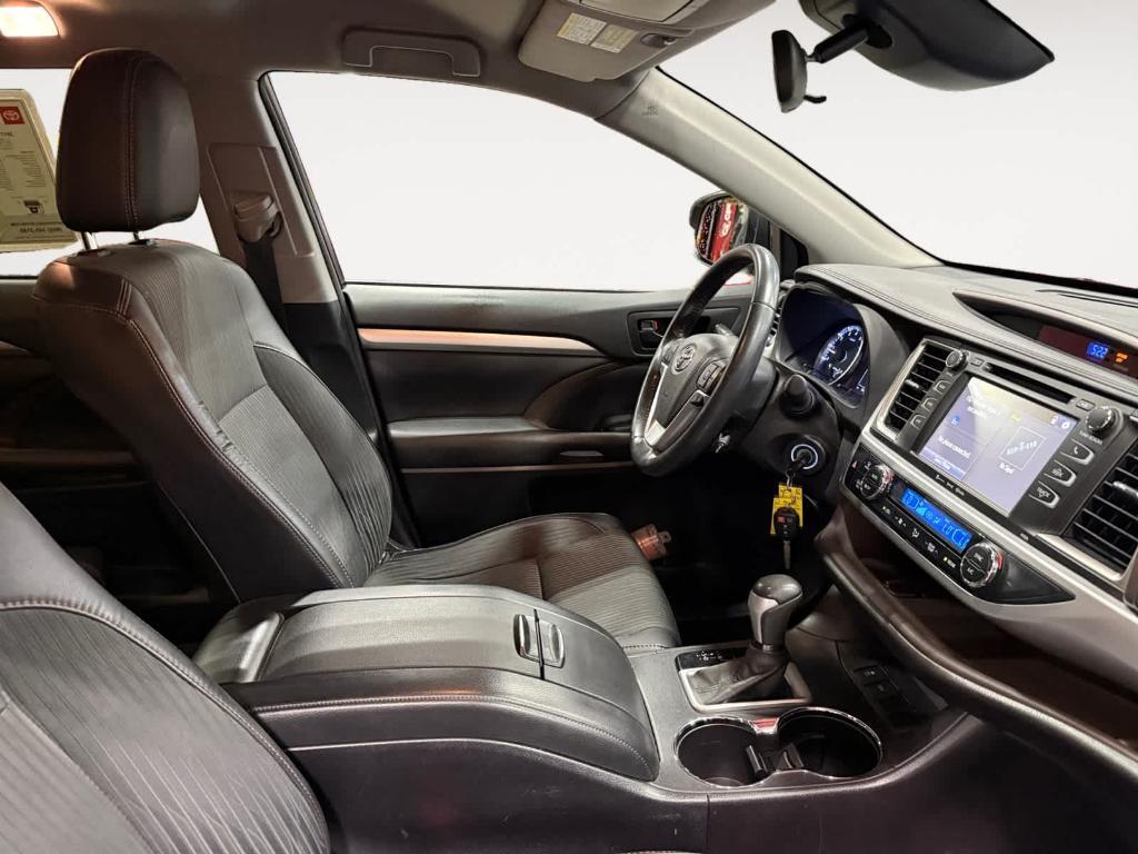 used 2017 Toyota Highlander car, priced at $21,221