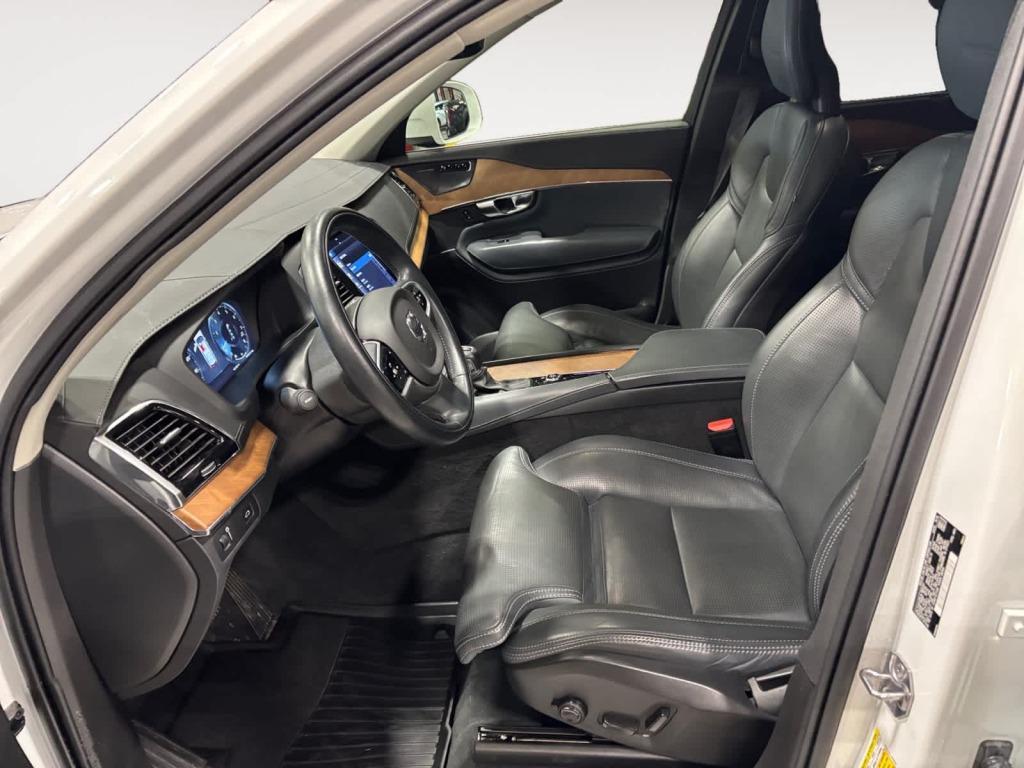 used 2020 Volvo XC90 car, priced at $30,121