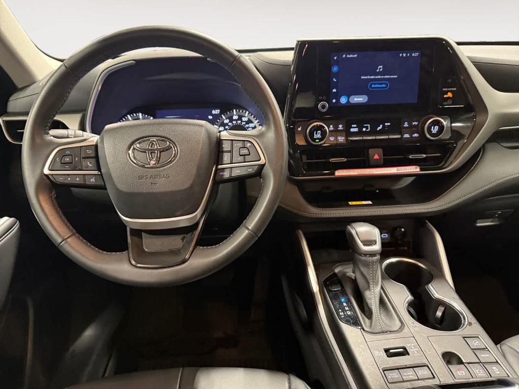 used 2024 Toyota Highlander car, priced at $44,449