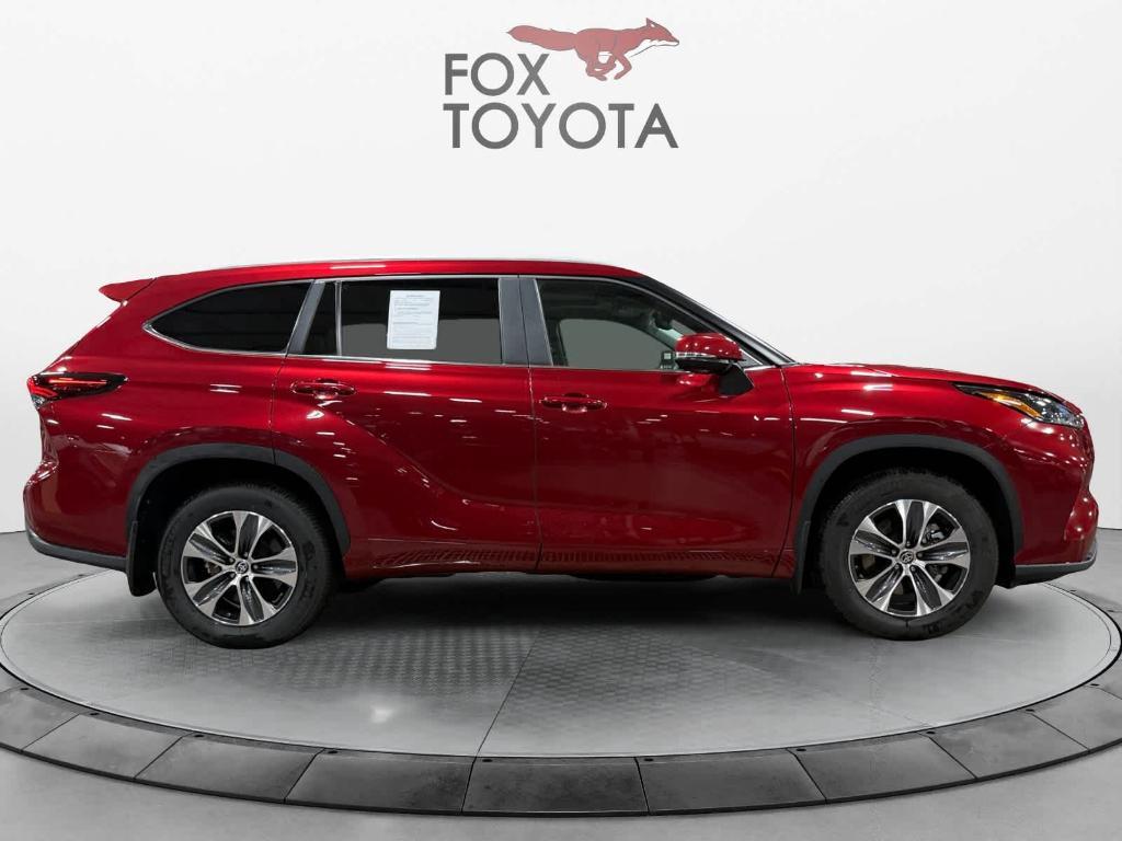 used 2024 Toyota Highlander car, priced at $44,449