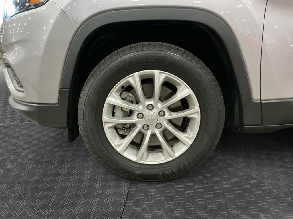 used 2020 Jeep Cherokee car, priced at $17,331