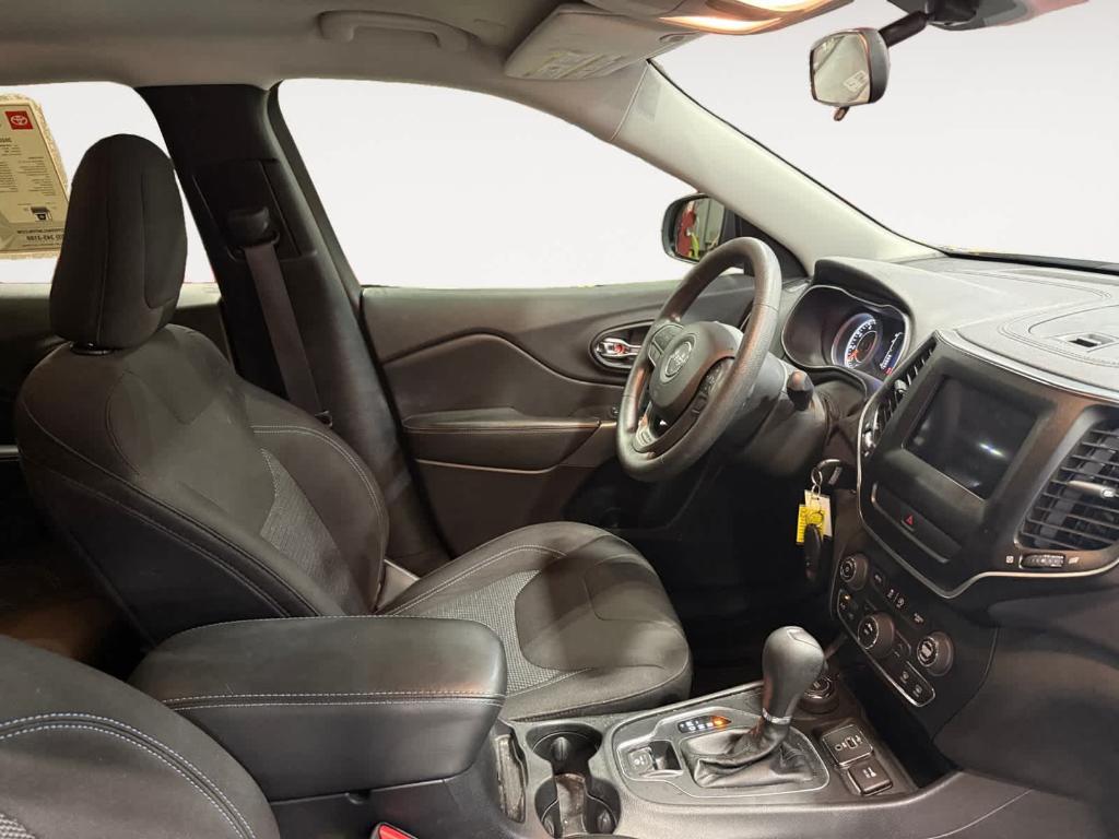 used 2020 Jeep Cherokee car, priced at $18,521