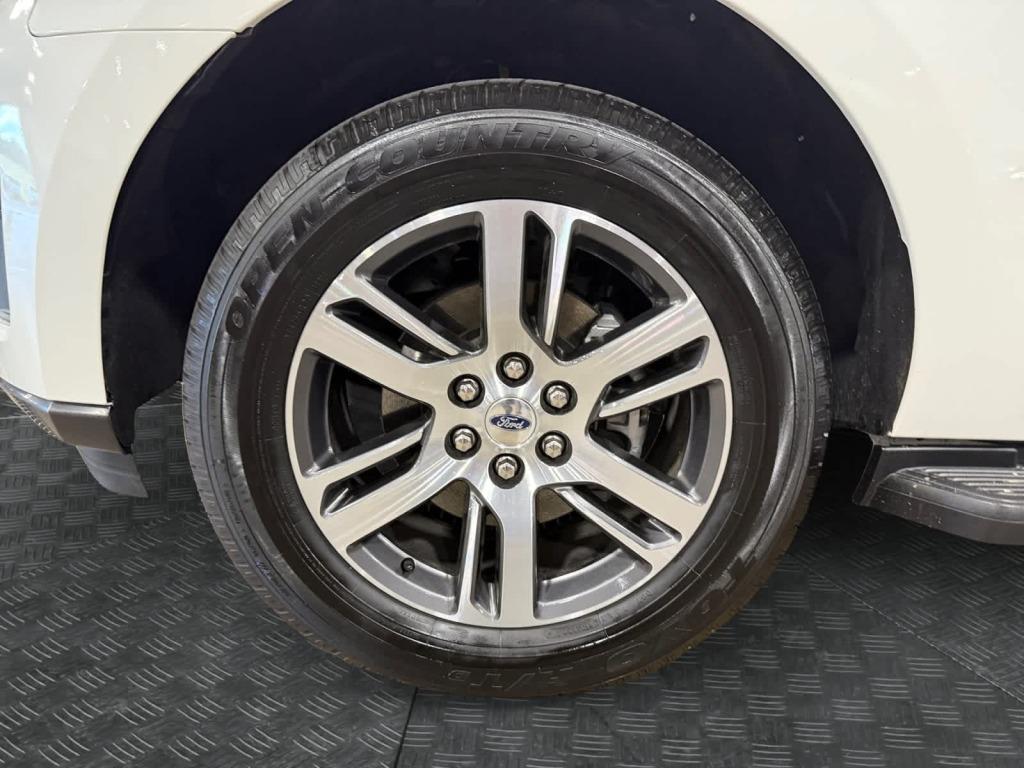 used 2024 Ford Expedition car, priced at $55,989
