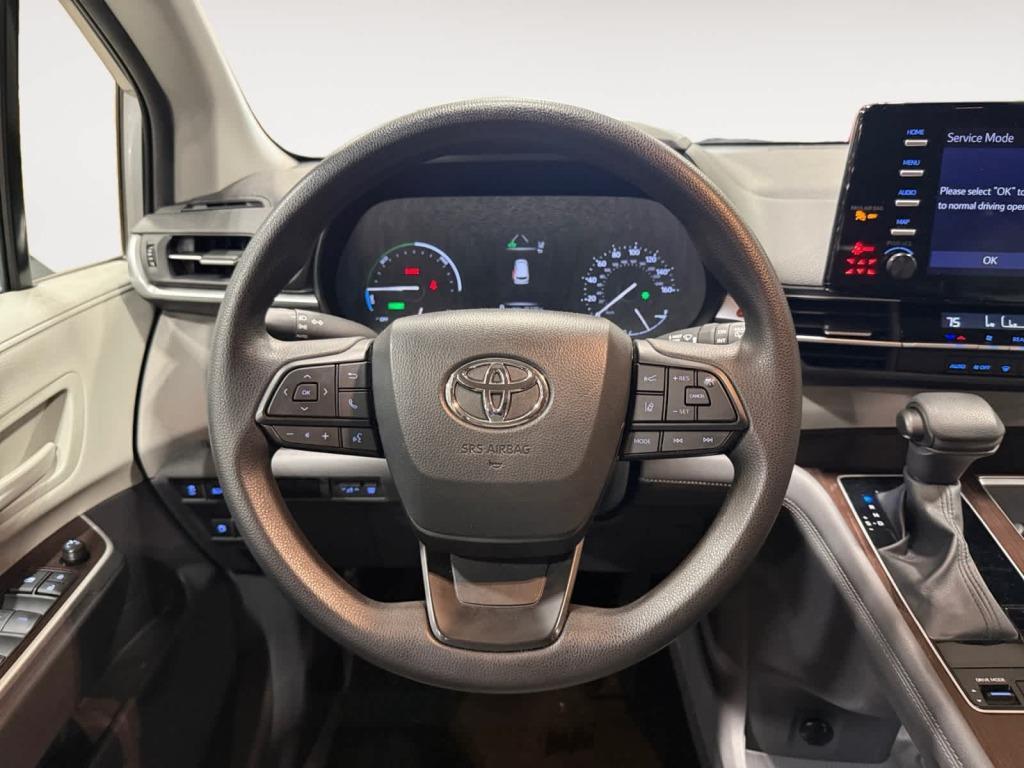 used 2024 Toyota Sienna car, priced at $39,200