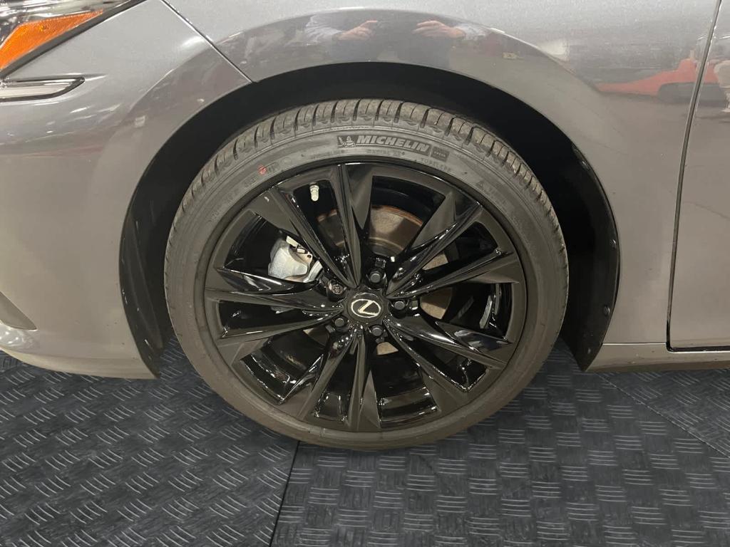 used 2025 Lexus ES 300h car, priced at $47,509