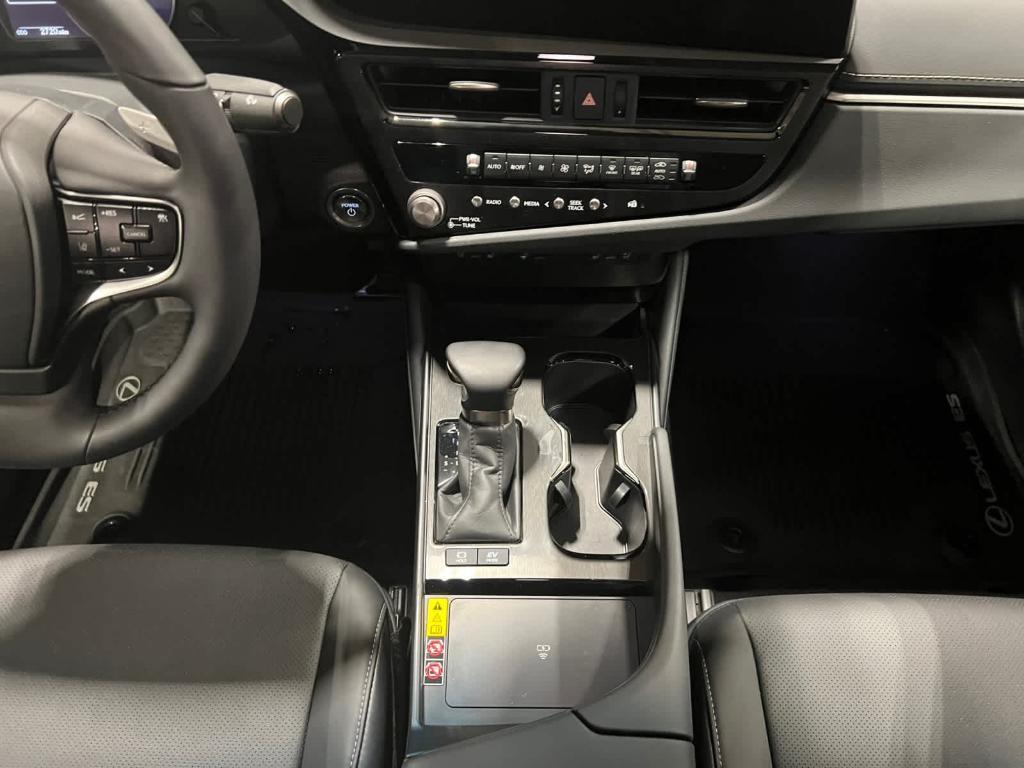 used 2025 Lexus ES 300h car, priced at $47,509
