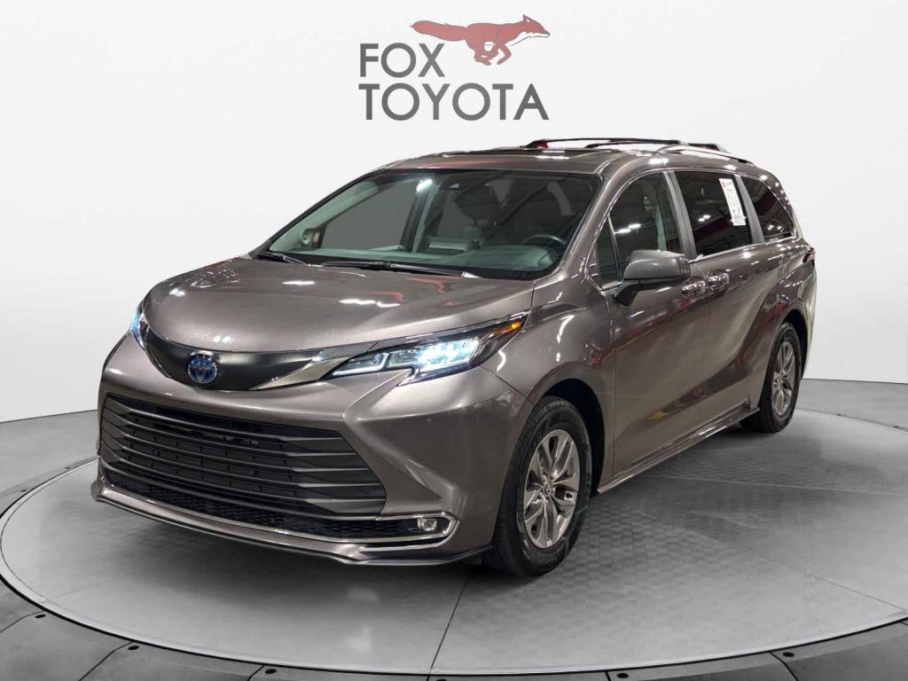 used 2023 Toyota Sienna car, priced at $38,991