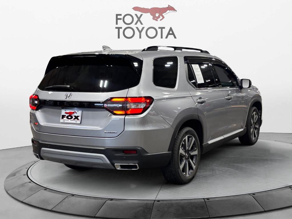 used 2025 Honda Pilot car, priced at $48,273
