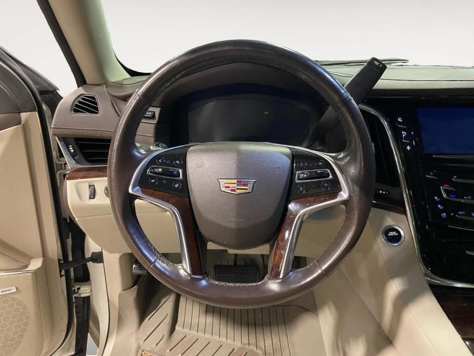 used 2015 Cadillac Escalade car, priced at $24,621