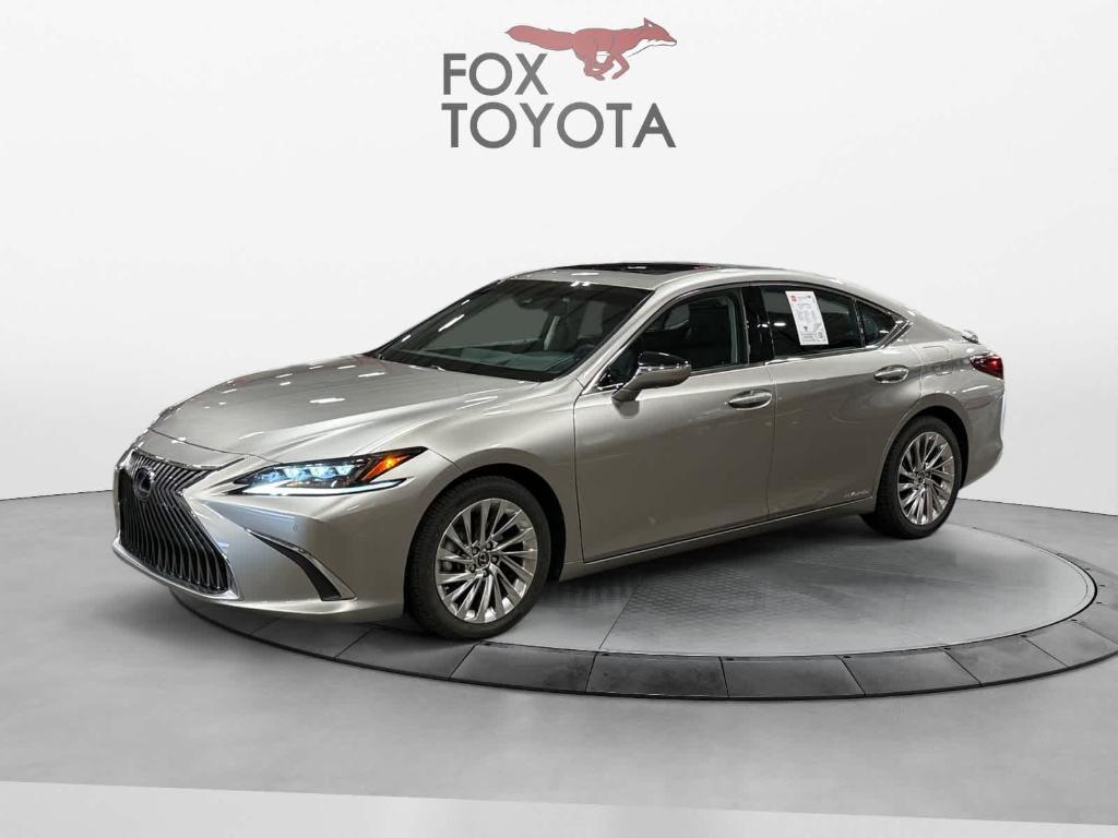 used 2019 Lexus ES 300h car, priced at $32,121