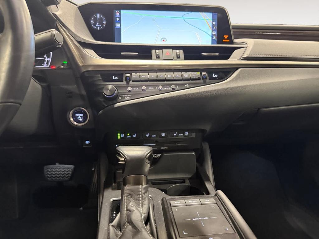 used 2019 Lexus ES 300h car, priced at $32,121